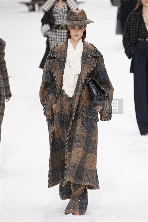 chanel makeup fall winter 2019|chanel fashion week.